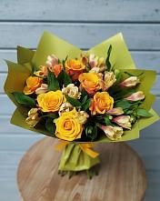 Букет цветов из:  Альстромерии и Розы в Городце