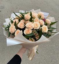 Букет Кремовые розы Латте в Городце