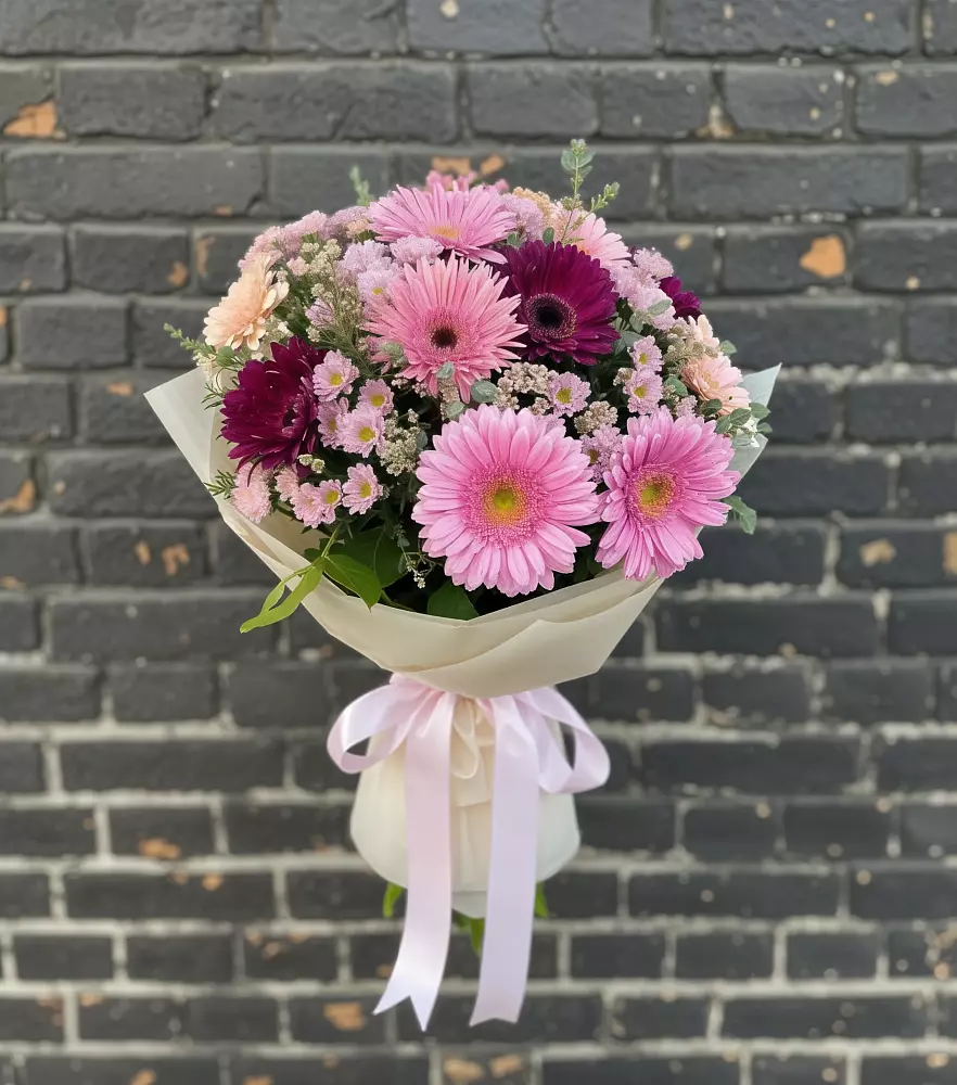 Букет цветов из: Герберы и Хризантемы в Городце
