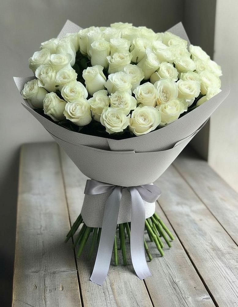 Букет 35 Белых роз в Городце