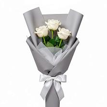 Букет 3 белые розы в Городце