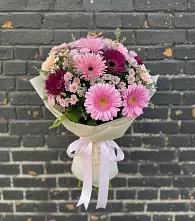 Букет цветов из:  Герберы и Хризантемы в Городце