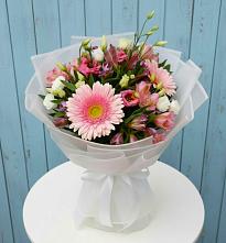 Букет цветов из:  Герберы, Альстромерии и Лизиантусы #REPLACE_PRED# Городце