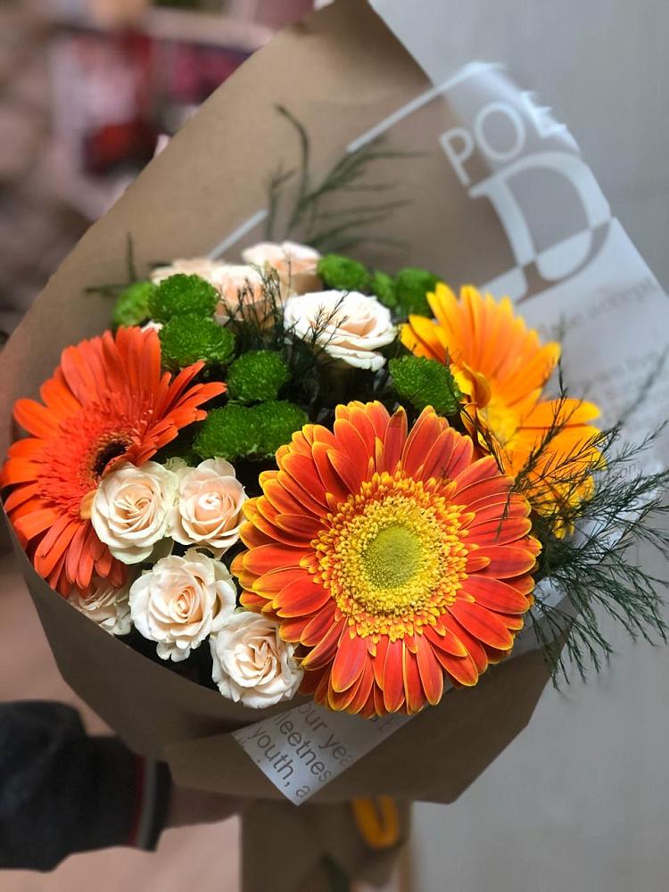 Букет цветов из: Герберы, Хризантемы и Розы в Городце