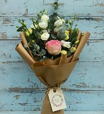 Букет цветов из:  Розы и Лизиантусы в Городце