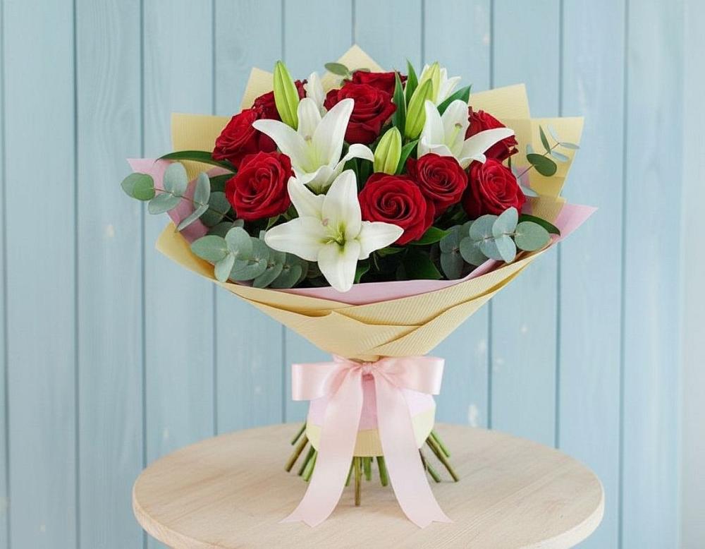 Букет цветов из: Лилии и Розы в Городце